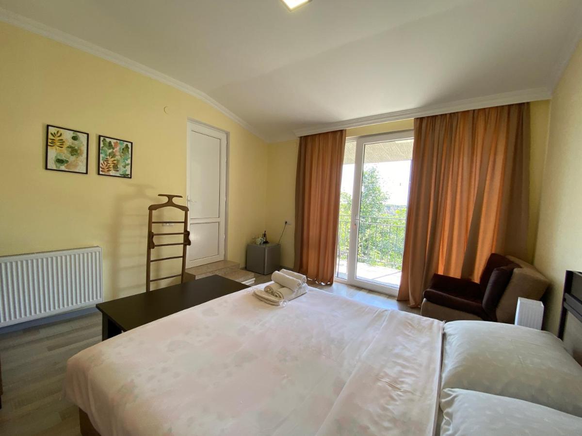 Lia'S Guest House Sighnaghi Luaran gambar