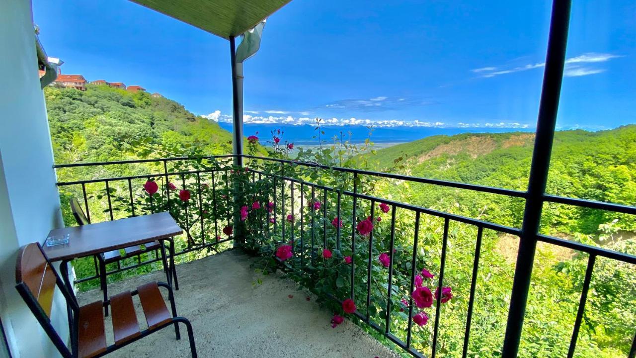 Lia'S Guest House Sighnaghi Luaran gambar